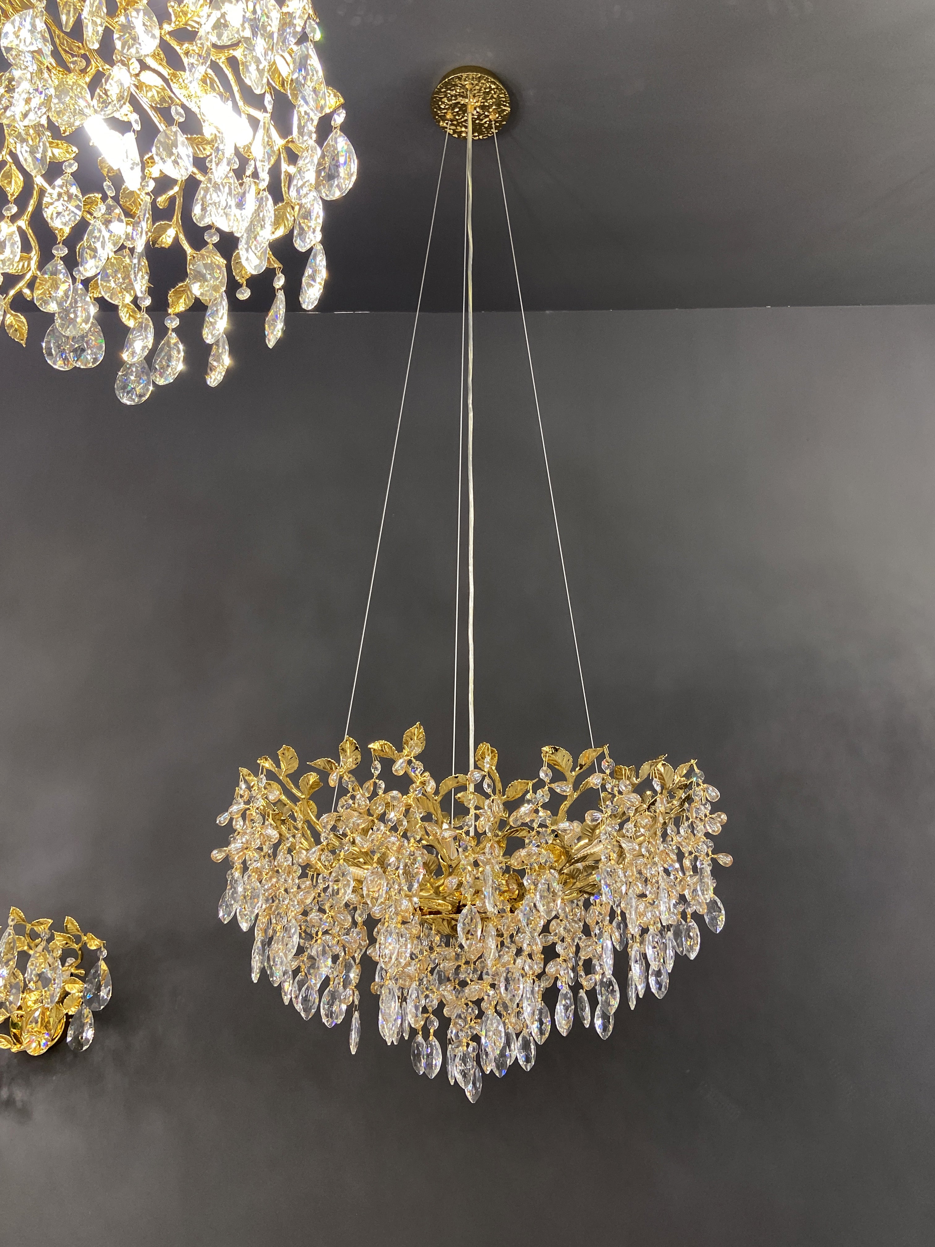 Italian-style light luxury living room crystal chandelier