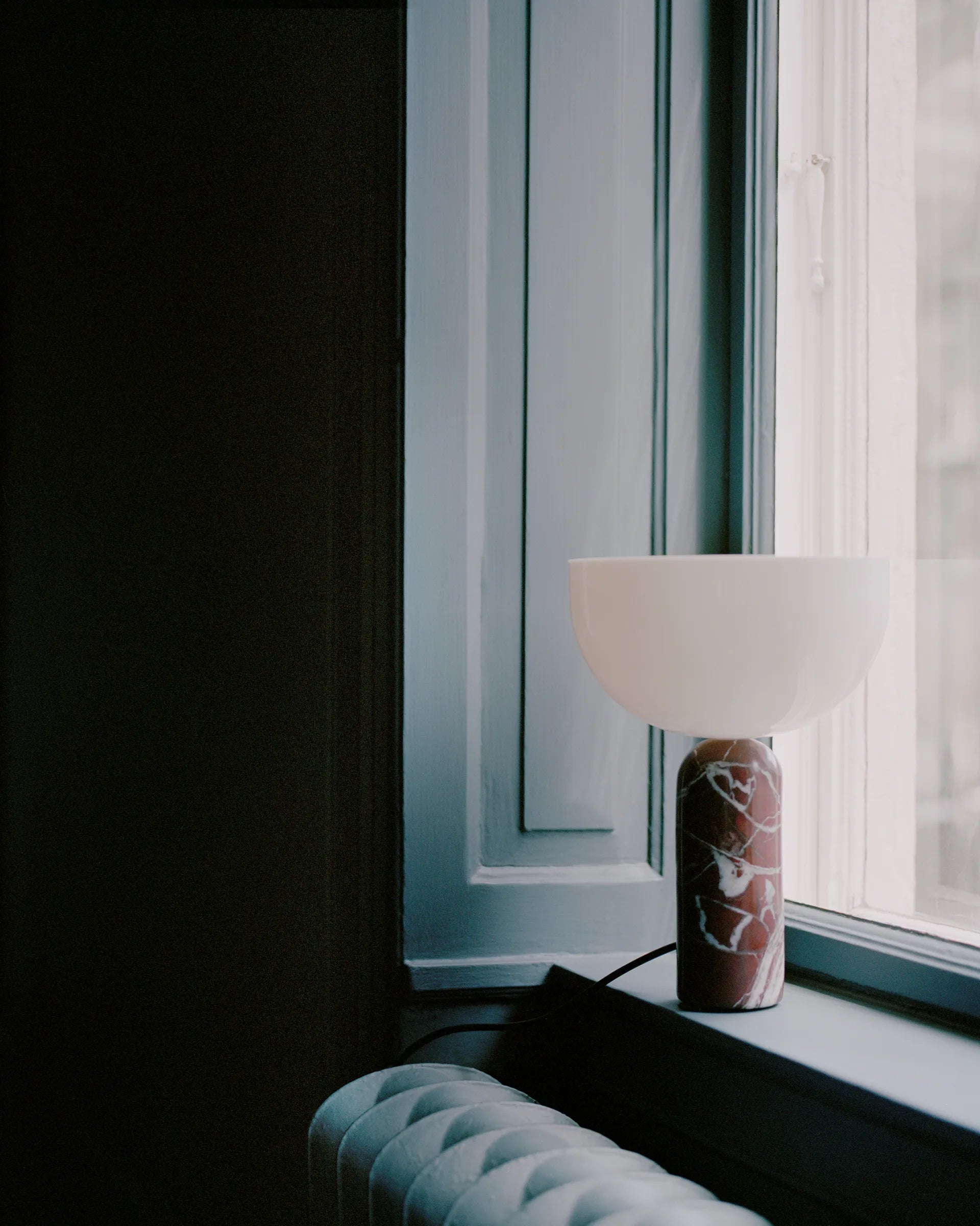 Kizu marble table lamp