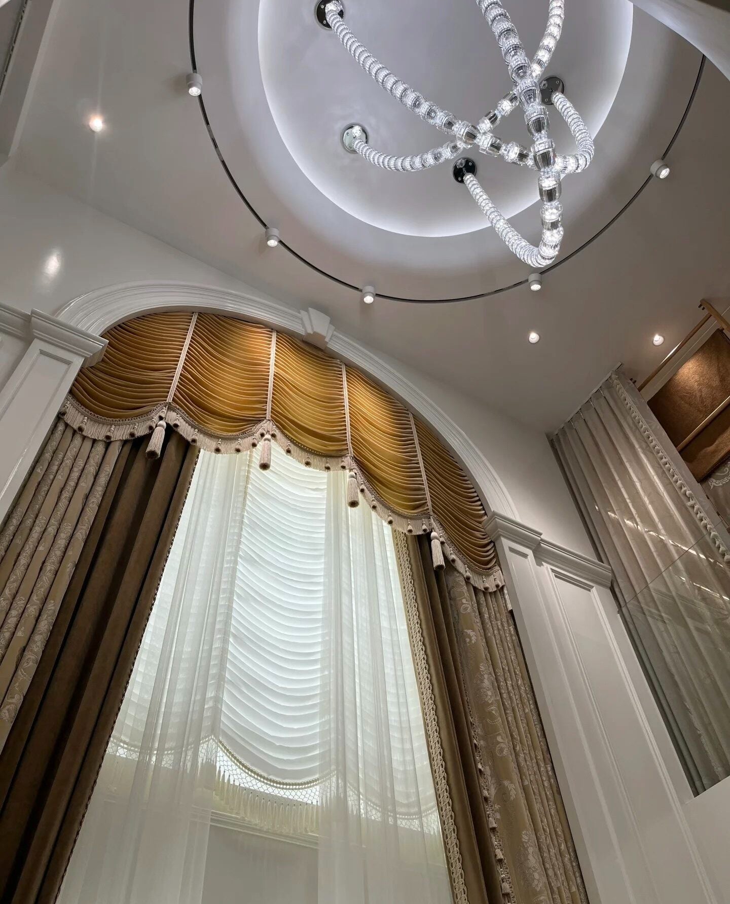Crystal necklace pendant light