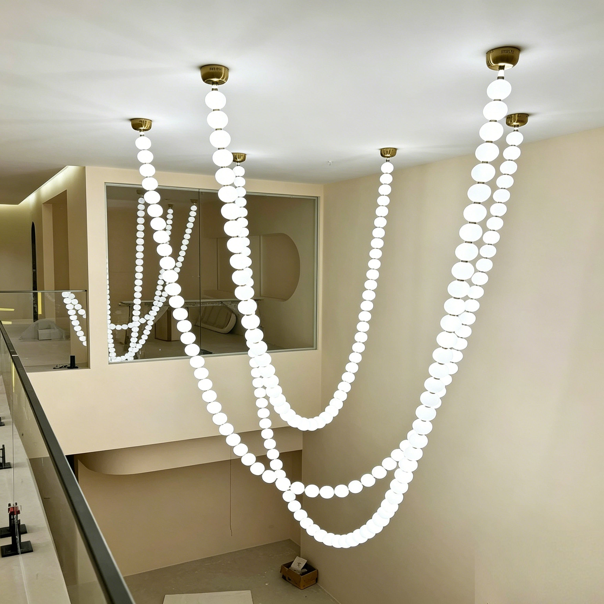 White pearl necklace pendant light