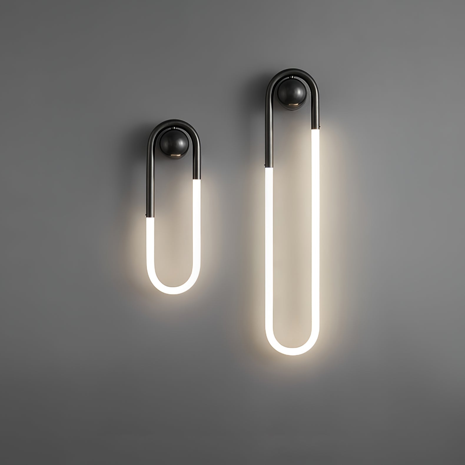 Rudi Loop Wall Lamp